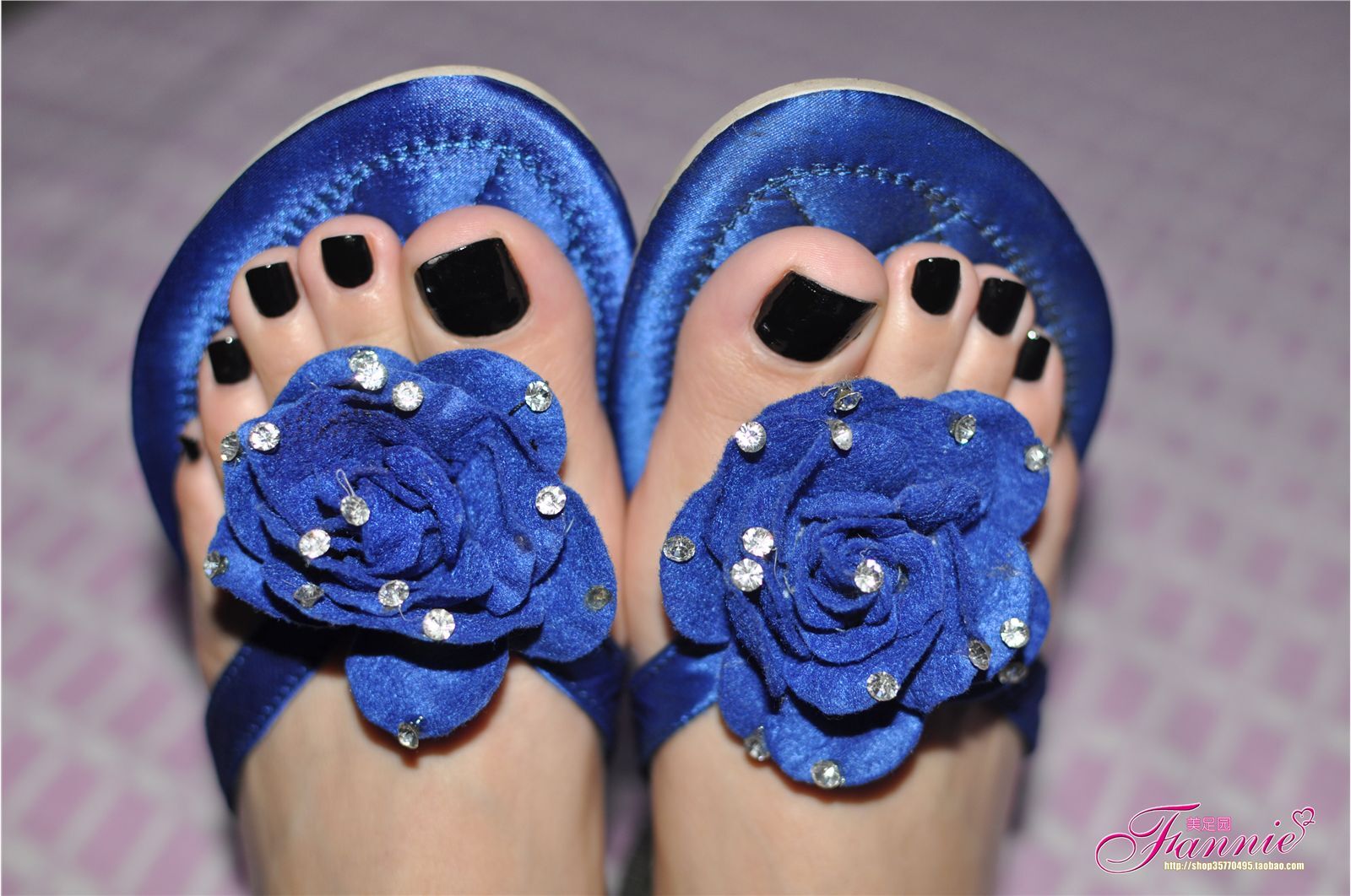 趾间嫣然2011（蓝色人字拖） 芬妮丝足